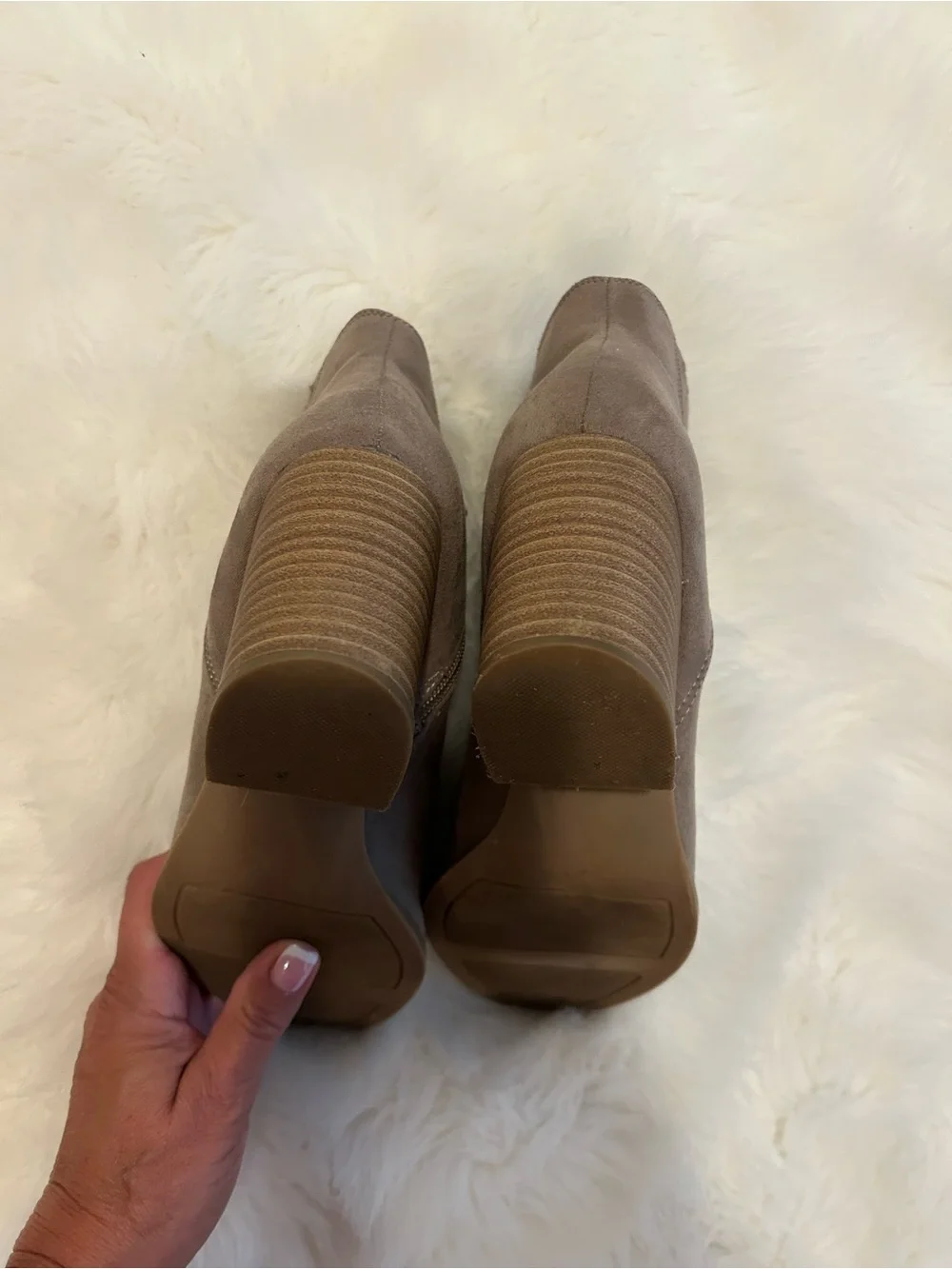LC Lauren Conrad Finger Gore Ankle Boots